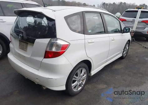 2011 Honda Fit Sport z USA, uszkodzony, nr VIN JHMGE8H63BC028382